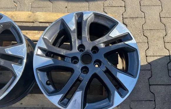 Opel Grandland X R17 alloy rim 9833355980