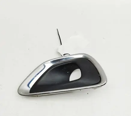 Jeep Grand Cherokee (WK) Front fog light trim/grill 68143082AB