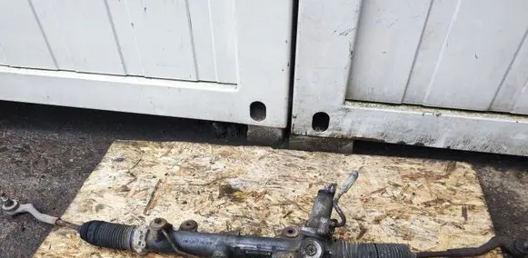 Mercedes-Benz C W203 Steering rack A20311011002