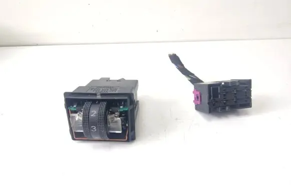 Audi A6 S6 C6 4F Seat heating switch 8E0963563 4E0963563A