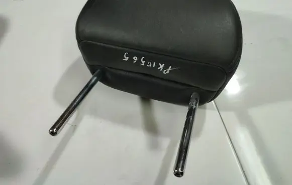 Honda Accord Front seat headrest 