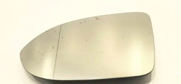 Volkswagen Golf VIII Wing mirror glass 
