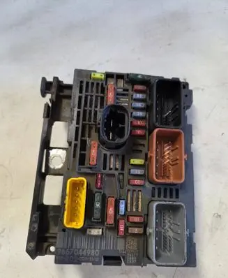 Citroen C5 Fuse module 9667044980