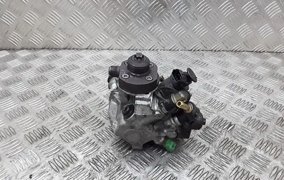 Volvo C30 Fuel injection high pressure pump 0445010616