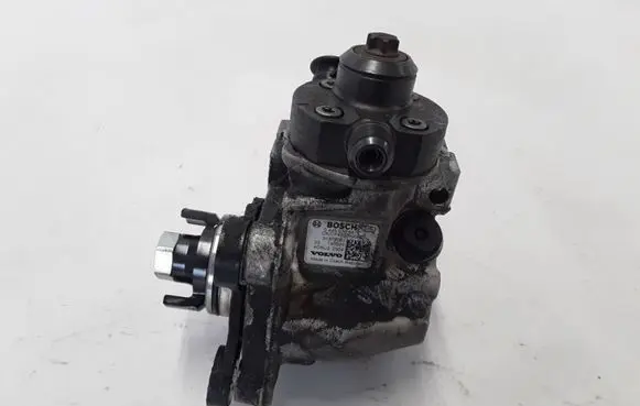 Volvo S60 Fuel injection high pressure pump
