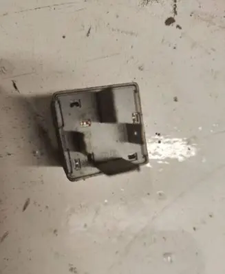 Audi A4 S4 B7 8E 8H Other relay 8D0951253 PA66GF25