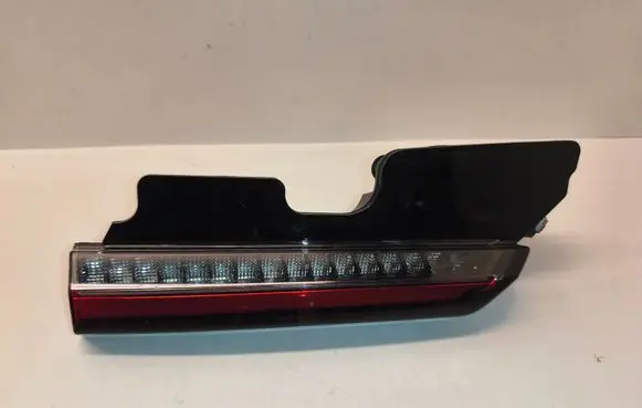 Volvo C40 Tailgate rear/tail lights 01556203