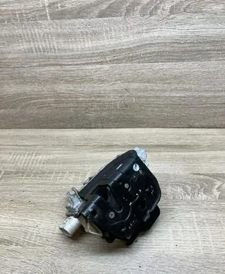 Audi A6 S6 C6 4F Rear door lock 4F0839016A