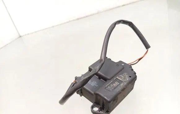 Renault Scenic I Air flap motor/actuator 16107222100 2330B