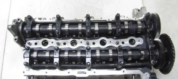 Hyundai Santa Fe Engine head D4HB