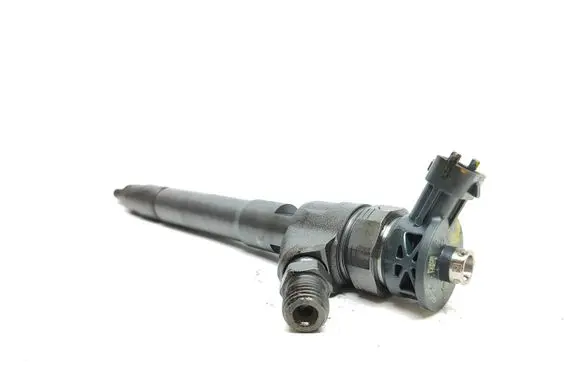 Nissan Qashqai Fuel injectors set 0445110546