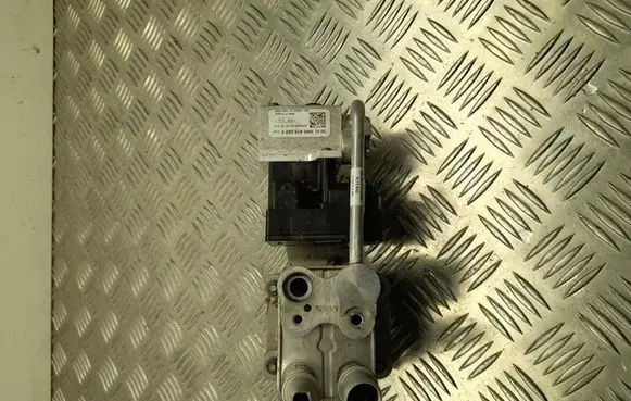 Audi Q7 4M Air conditioning (A/C) expansion valve 4M2816112G