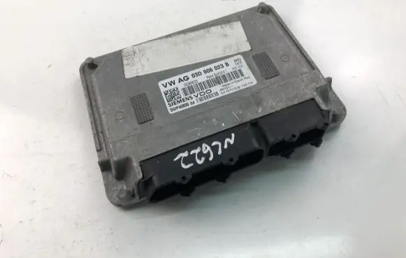 Skoda Fabia Mk1 (6Y) Engine control unit/module ECU 03D906023B