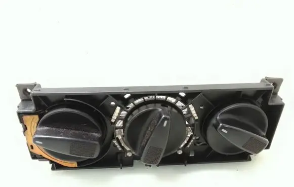 Volkswagen Golf III Climate control unit 1H0819045