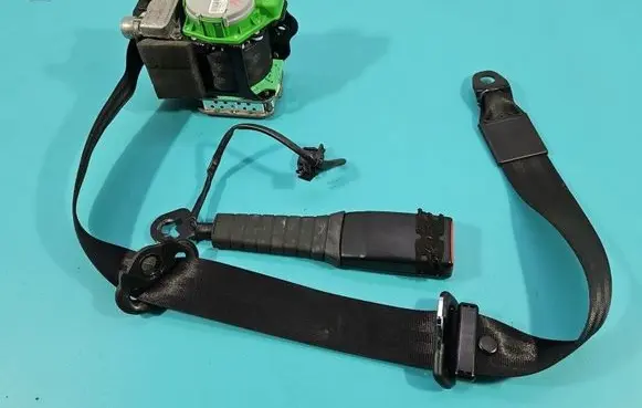 Audi A5 8T 8F Front seatbelt IMPRK1585443