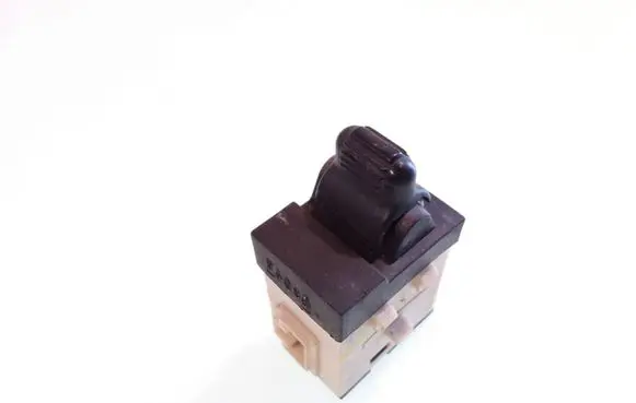 Chrysler 300M Electric window control switch 04760857AB