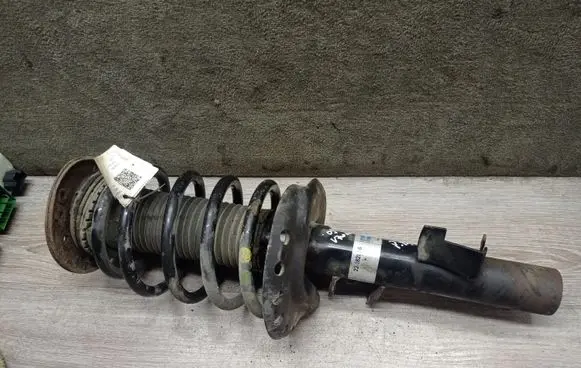Volvo V70 Front shock absorber/damper 22182876