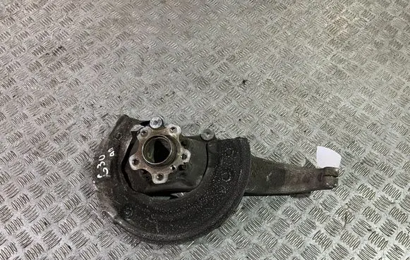 BMW 5 G30 G31 Front wheel hub