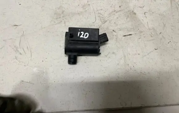 Hyundai i20 (PB PBT) Wiper motor