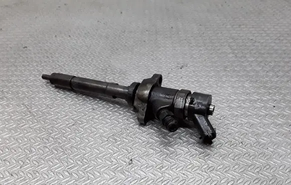 Ford Focus C-MAX Fuel injector 0445110188