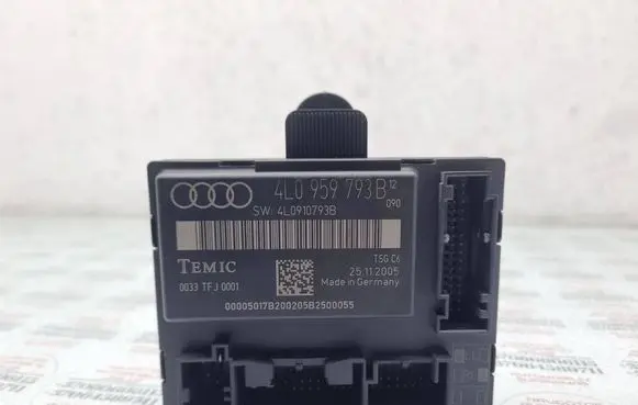 Audi Q7 4L Door control unit/module 4L0959793B 4L0910793B