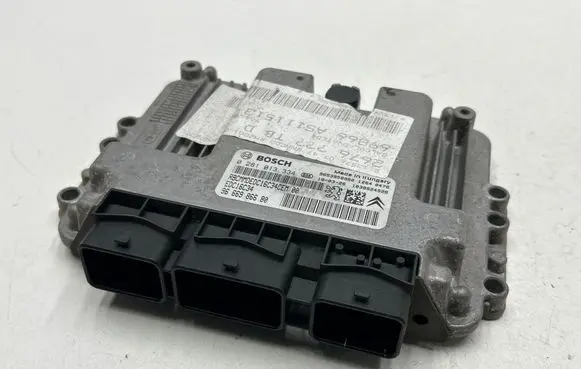 Peugeot 3008 I Engine control unit/module 9653958980 9666986680 0281013334