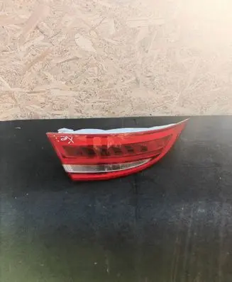 Jaguar XE Rear/tail lights