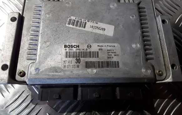 Citroen C5 Engine control unit/module 0261206419 9637137380