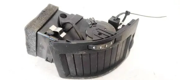Dash center air vent grill