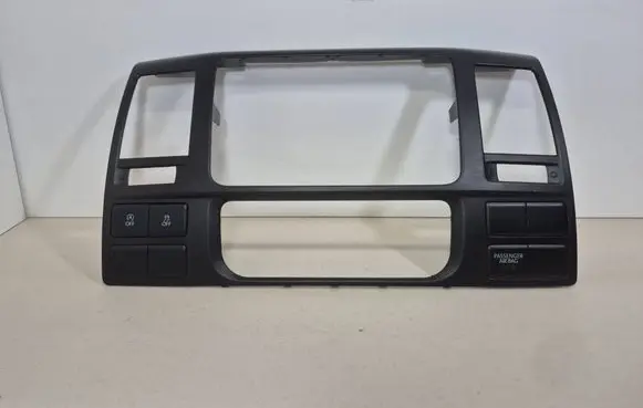 Volkswagen Transporter - Caravelle T5 Radio/GPS head unit trim 7E0857237L