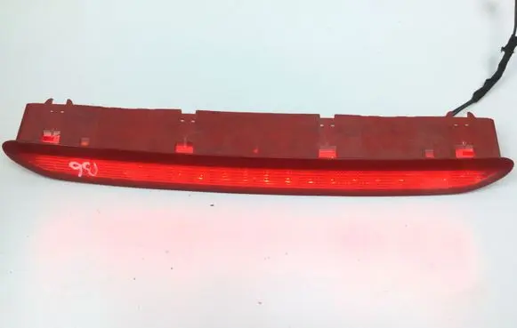 Volkswagen PASSAT B6 Third/center stoplight 1K6945097A