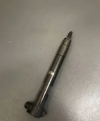 Mercedes-Benz E W212 Fuel injector A6510704987 28342997 131720205836