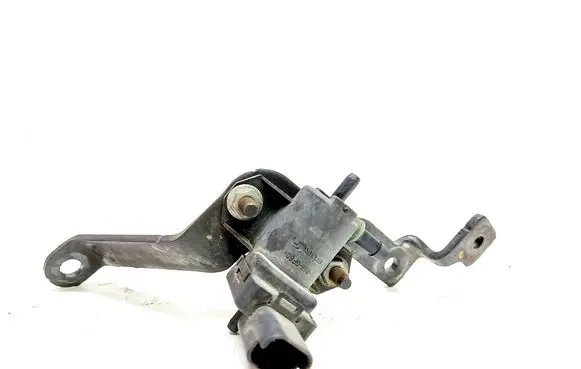 Ford C-MAX II Turbo solenoid valve 9688124580