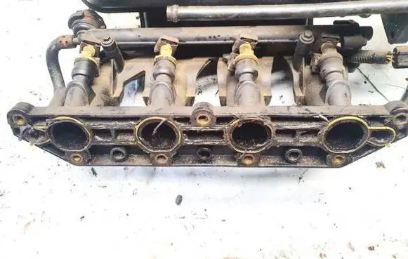 Fuel main line pipe