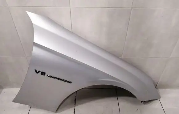 Mercedes-Benz CLS AMG C219 Fender A2198800818