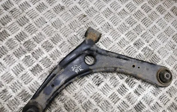 Mitsubishi Outlander Front lower control arm/wishbone