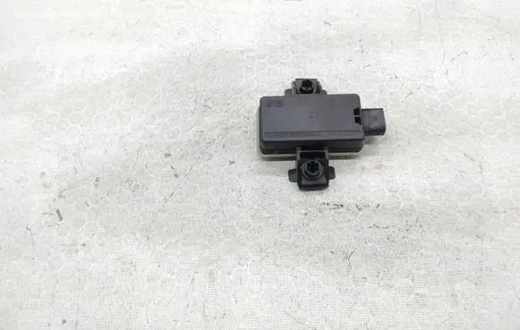Mercedes-Benz C W205 Tire pressure control unit A0009003713