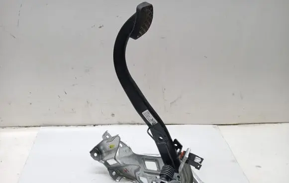 Opel Zafira B Brake pedal 24463406