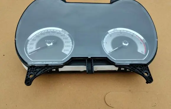 Jaguar XF Speedometer (instrument cluster) 9X2310849KF
