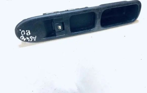 Peugeot 207 Electric window control switch 96348606