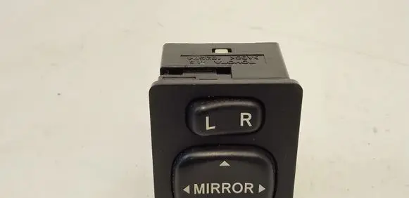 Toyota Corolla Verso AR10 Wing mirror switch 769746E 183574