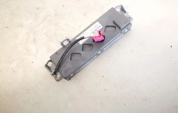 Antenna control unit