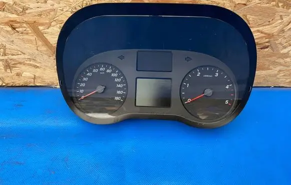 Mercedes-Benz Sprinter W907 W910 Speedometer (instrument cluster) A9079002008