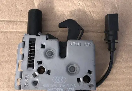 Audi A4 S4 B9 Engine bonnet/hood lock/catch 8W0823509D