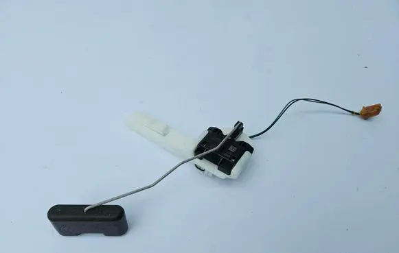 Audi A4 S4 B9 8W Fuel level sensor 8W0919047F