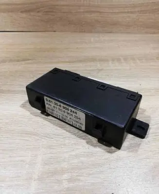 BMW 5 E39 Door control unit/module 6904244 6904254