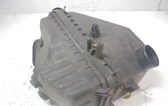 Air filter box