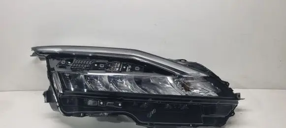 Nissan Qashqai J12 Headlight/headlamp 260106UA0C