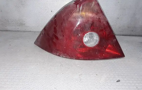 Ford Mondeo Mk III Rear/tail lights 1S7113405A