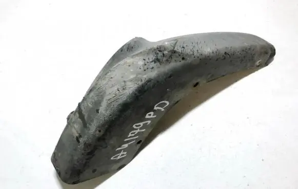 Chrysler Voyager Front mudguard 